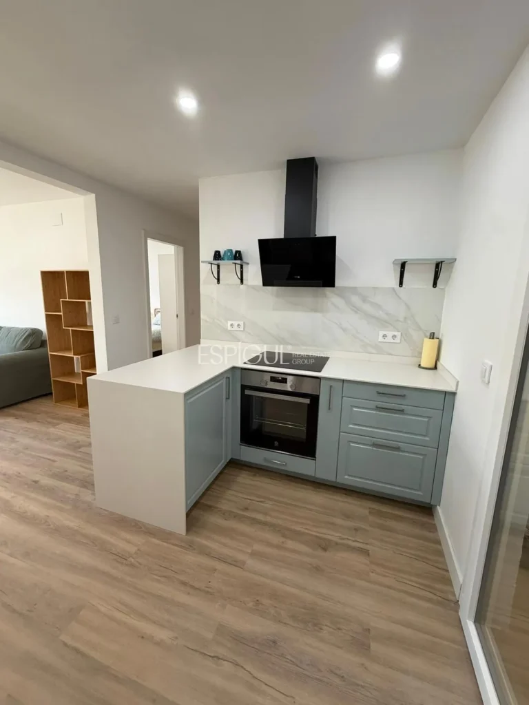 TEMPORARY Rental Apartment in the Center of Girona