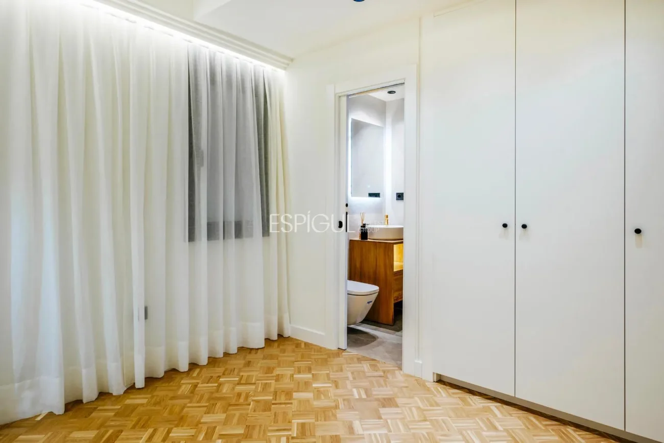 Piso de carácter reformado en venta en Enric Granados