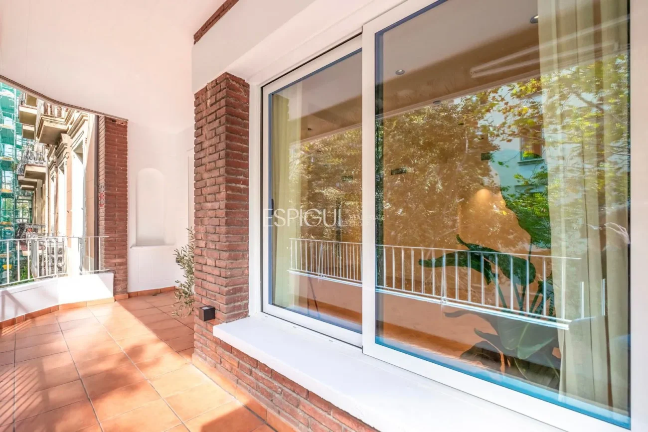 Piso de carácter reformado en venta en Enric Granados