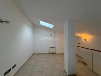 Appartement de deux pièces à louer au centre de Gérone