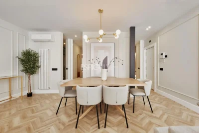 Piso en finca con piscina en Calle General Oraa, Lista