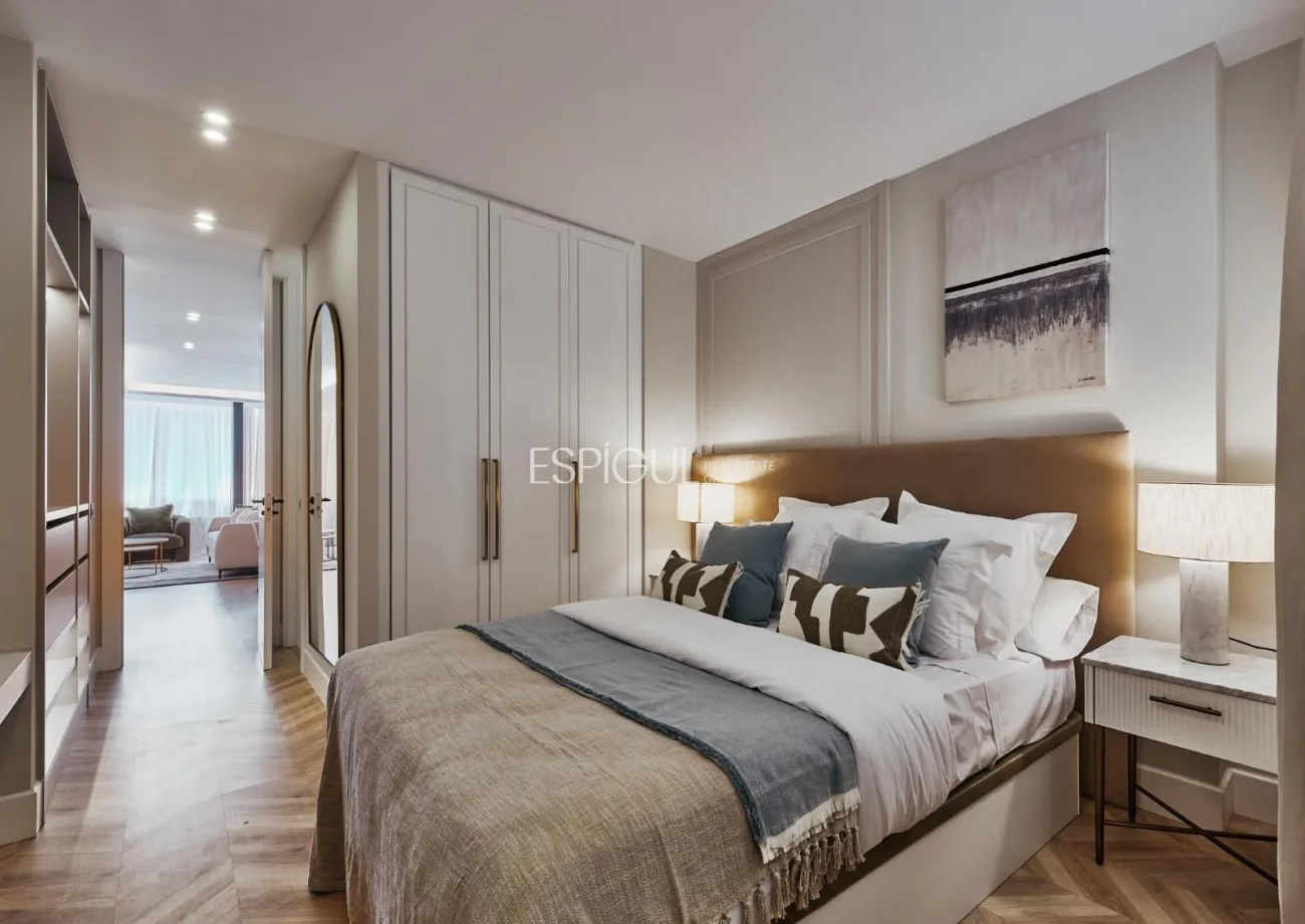 Piso en finca con piscina en Calle General Oraa, Lista