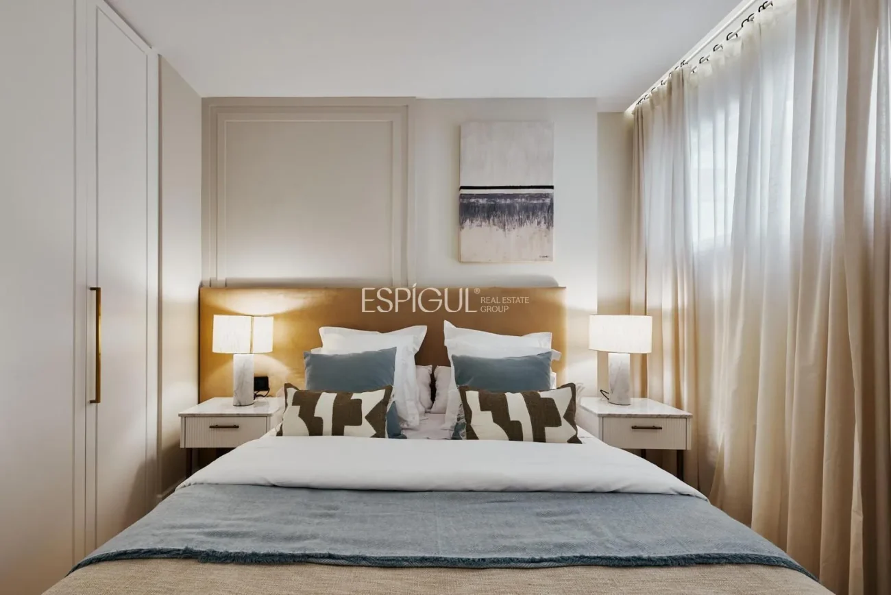 Piso en finca con piscina en Calle General Oraa, Lista