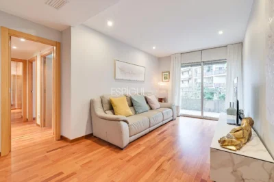 Piso en venta en calle Jordi de Sant Jordi