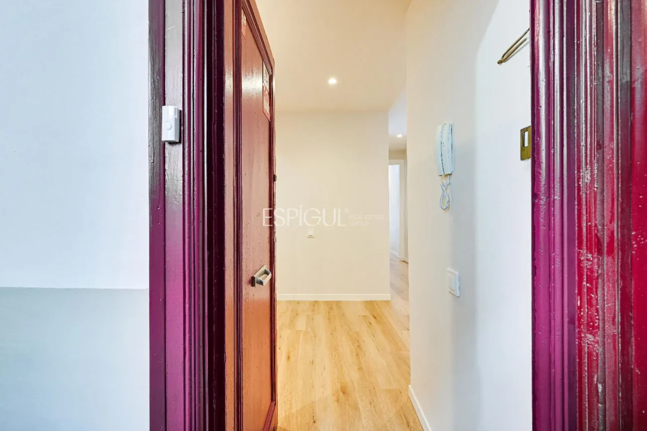 Apartment for Sale in El Raval