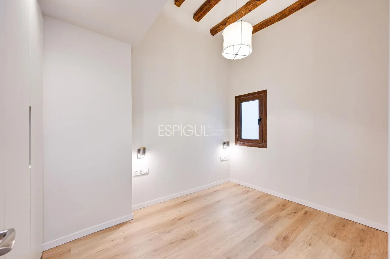 Apartment for Sale in El Raval