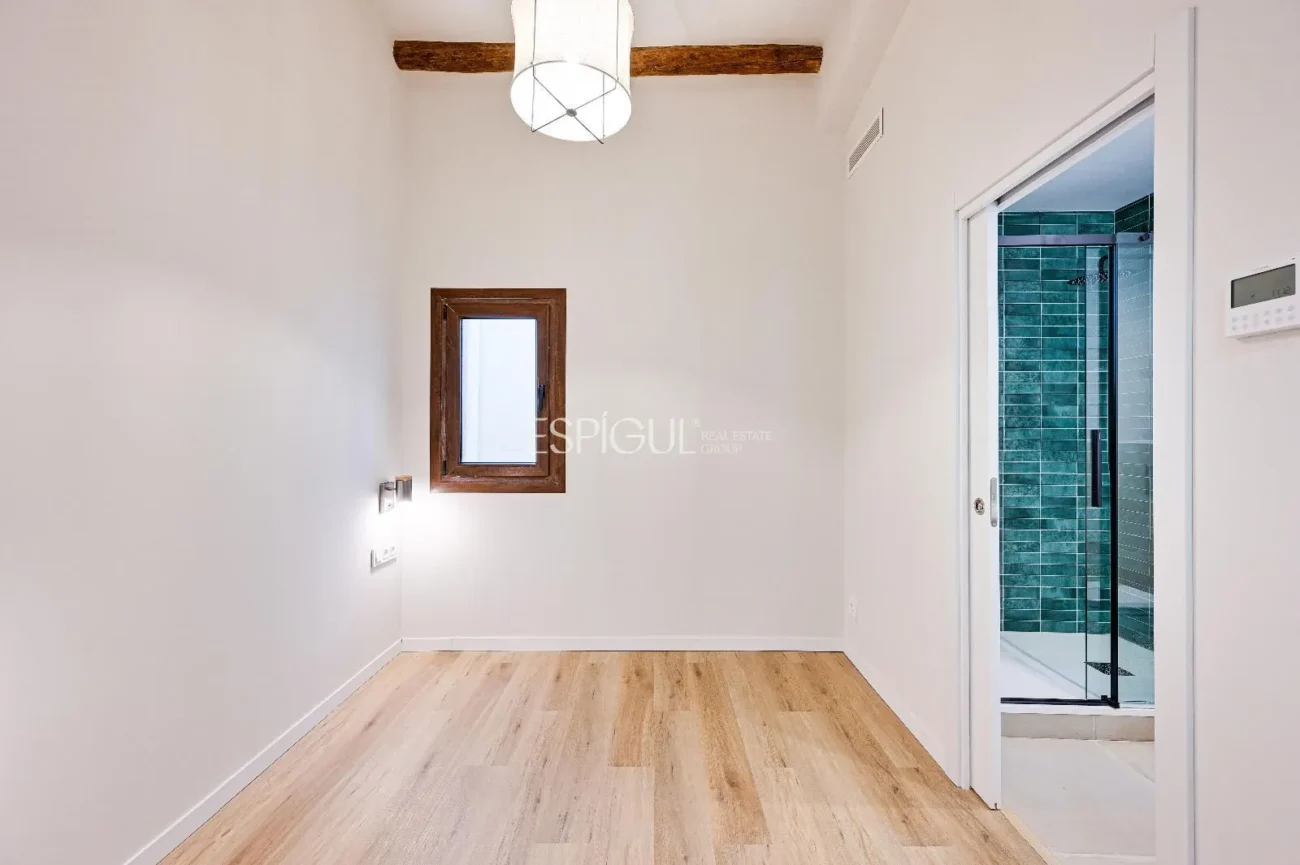Apartment for Sale in El Raval