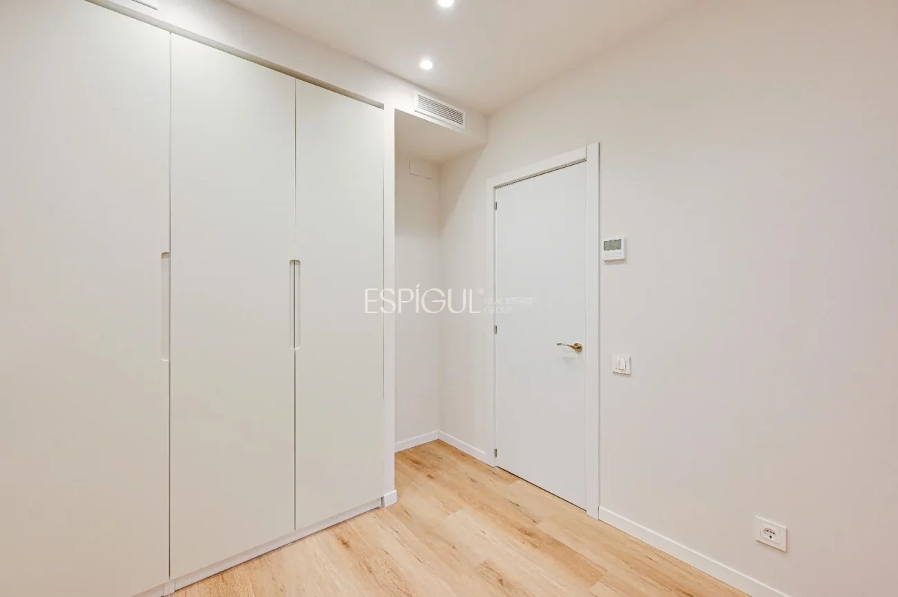Apartment for Sale in El Raval