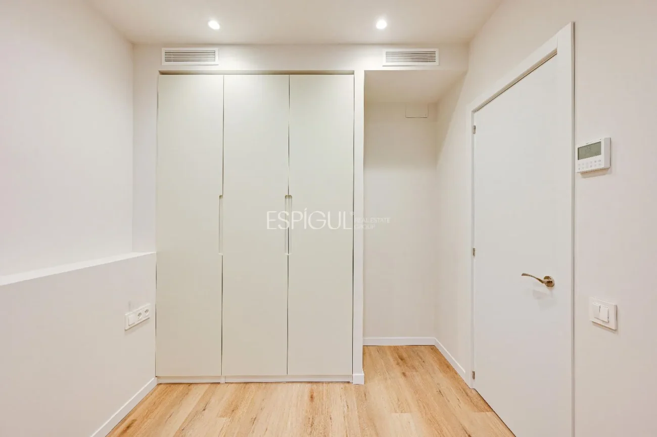 Apartment for Sale in El Raval