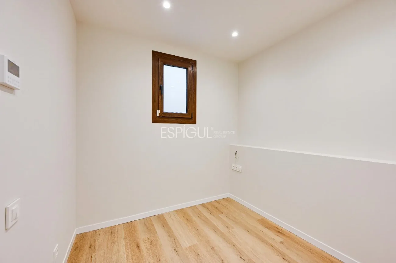 Apartment for Sale in El Raval