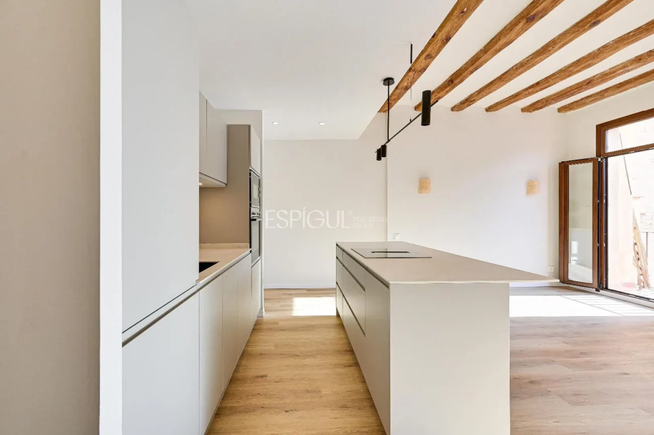 Apartment for Sale in El Raval