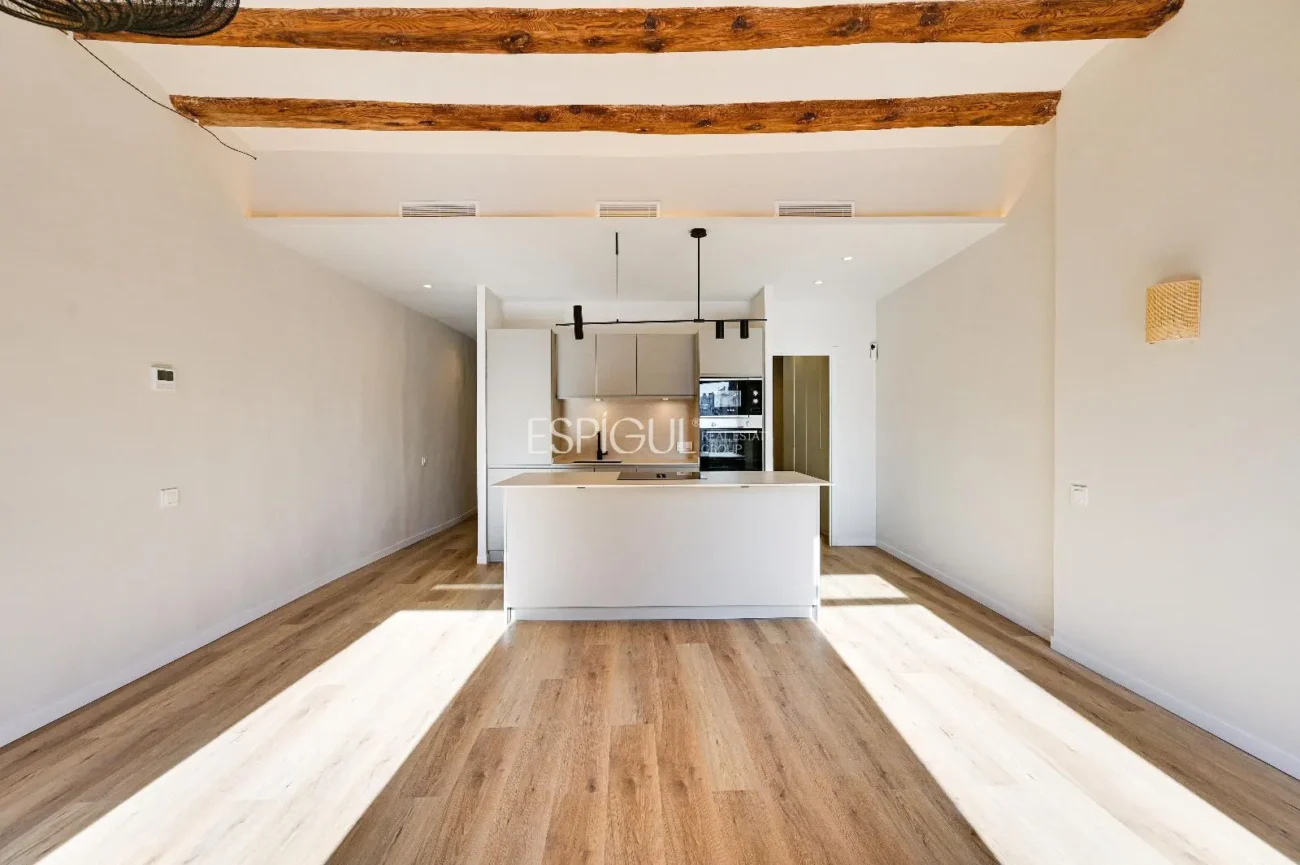 Apartment for Sale in El Raval