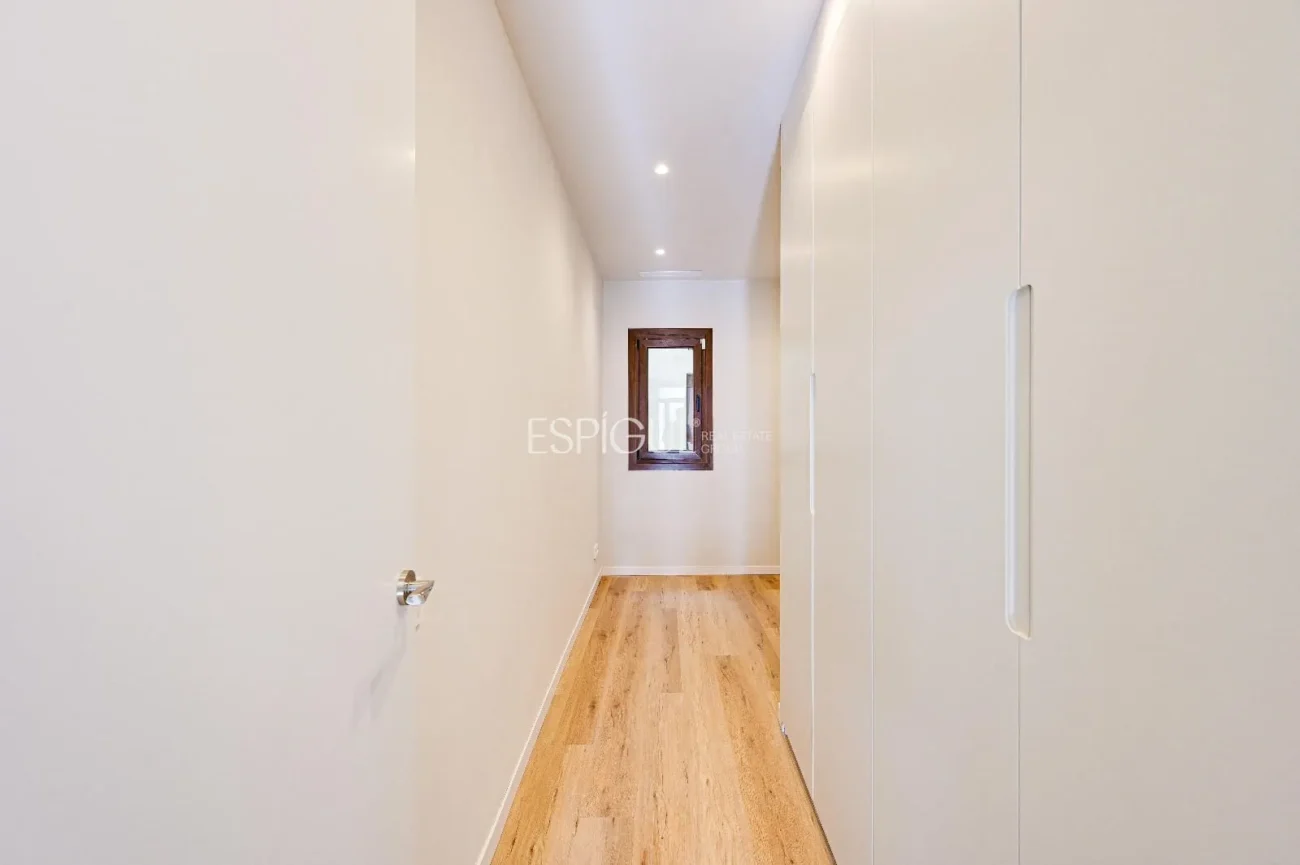 Apartment for Sale in El Raval