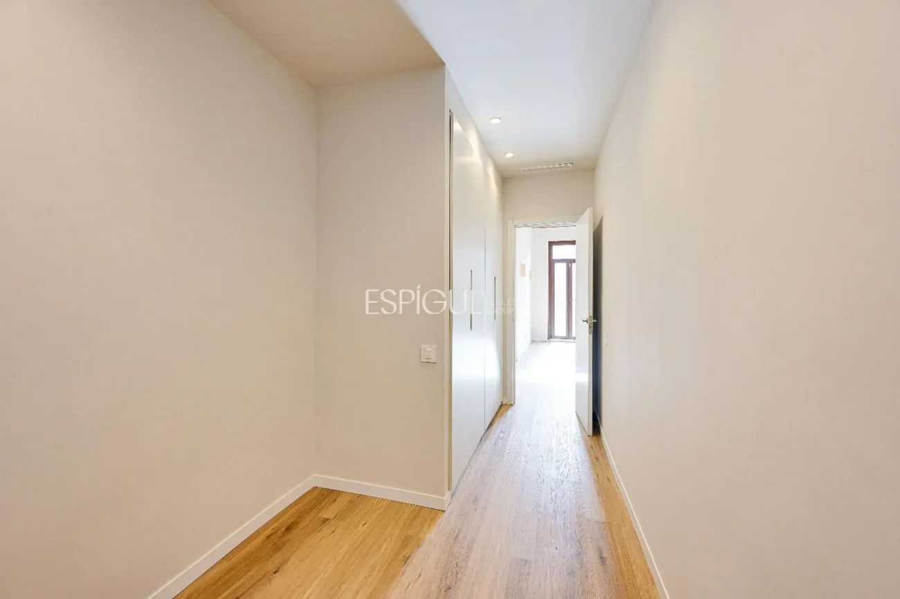 Apartment for Sale in El Raval