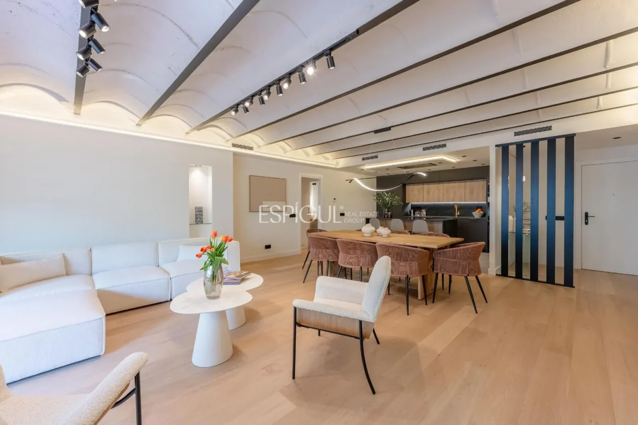 Piso en venta en Sant Gervasi – Galvany.