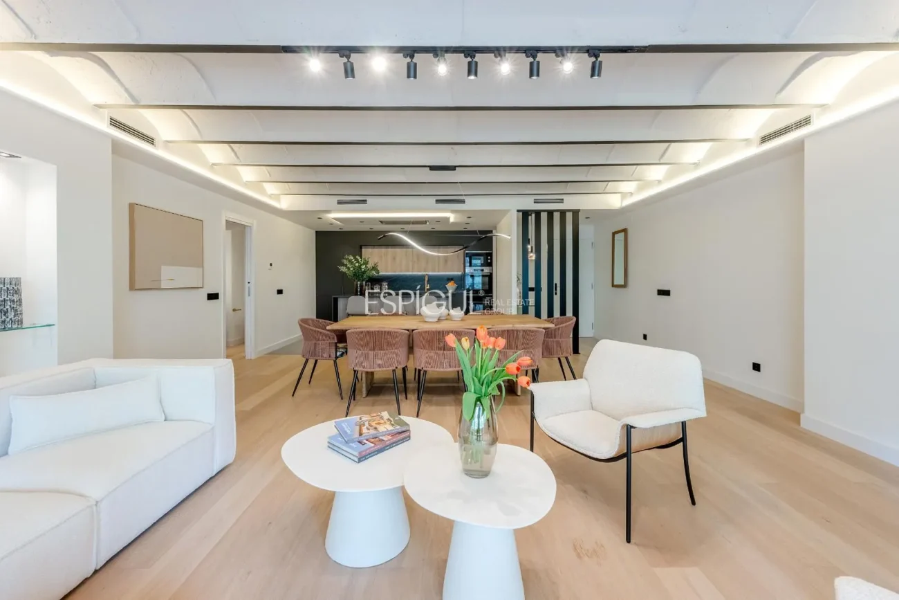 Piso en venta en Sant Gervasi – Galvany.