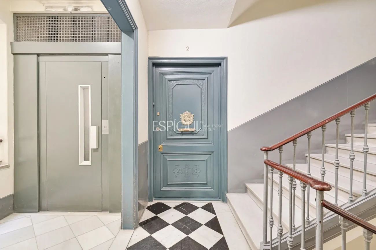 Apartment for Sale in via Laietana