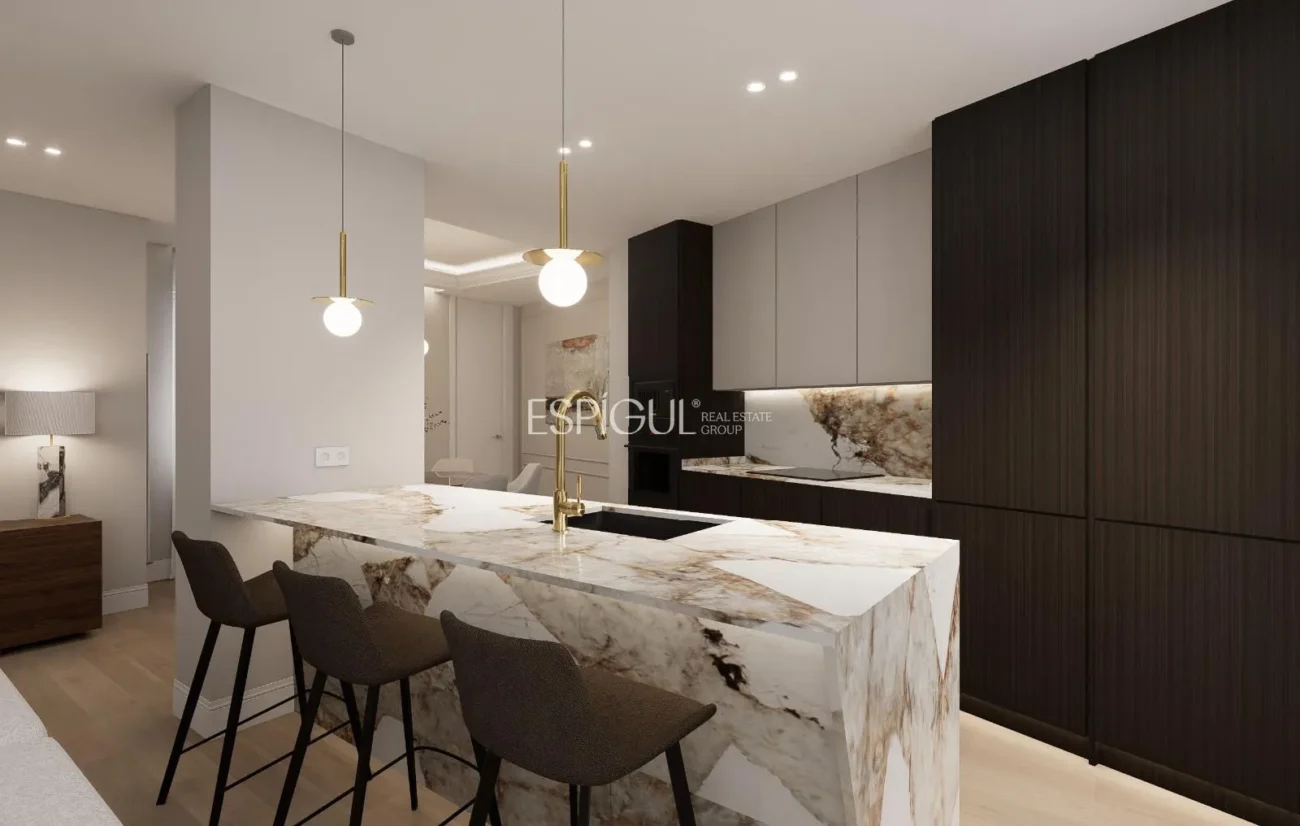 Piso en venta reformado en Calle Padilla, Lista