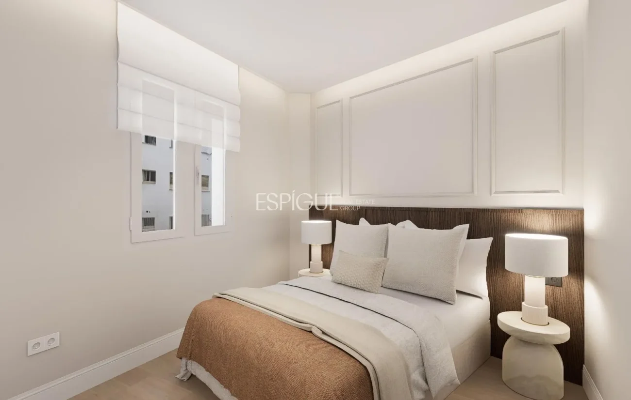 Piso en venta reformado en Calle Padilla, Lista