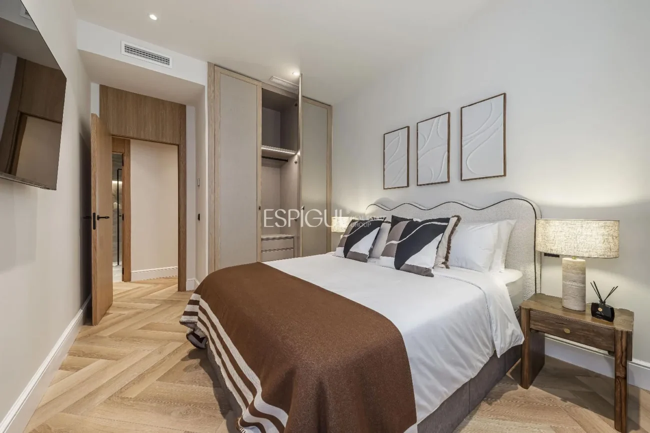 Piso exterior en Calle Marti, Barrio de Salamanca