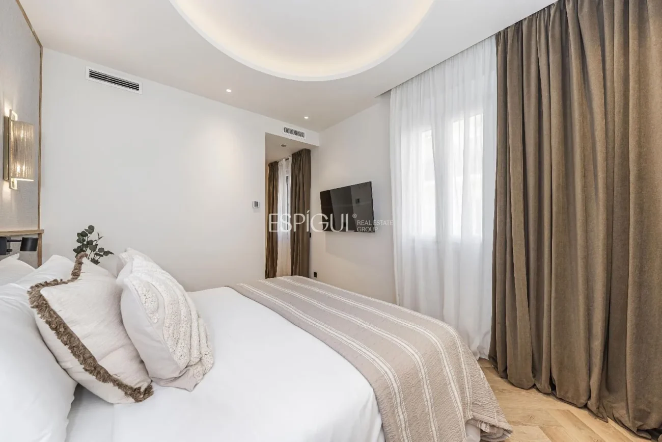 Piso exterior en Calle Marti, Barrio de Salamanca