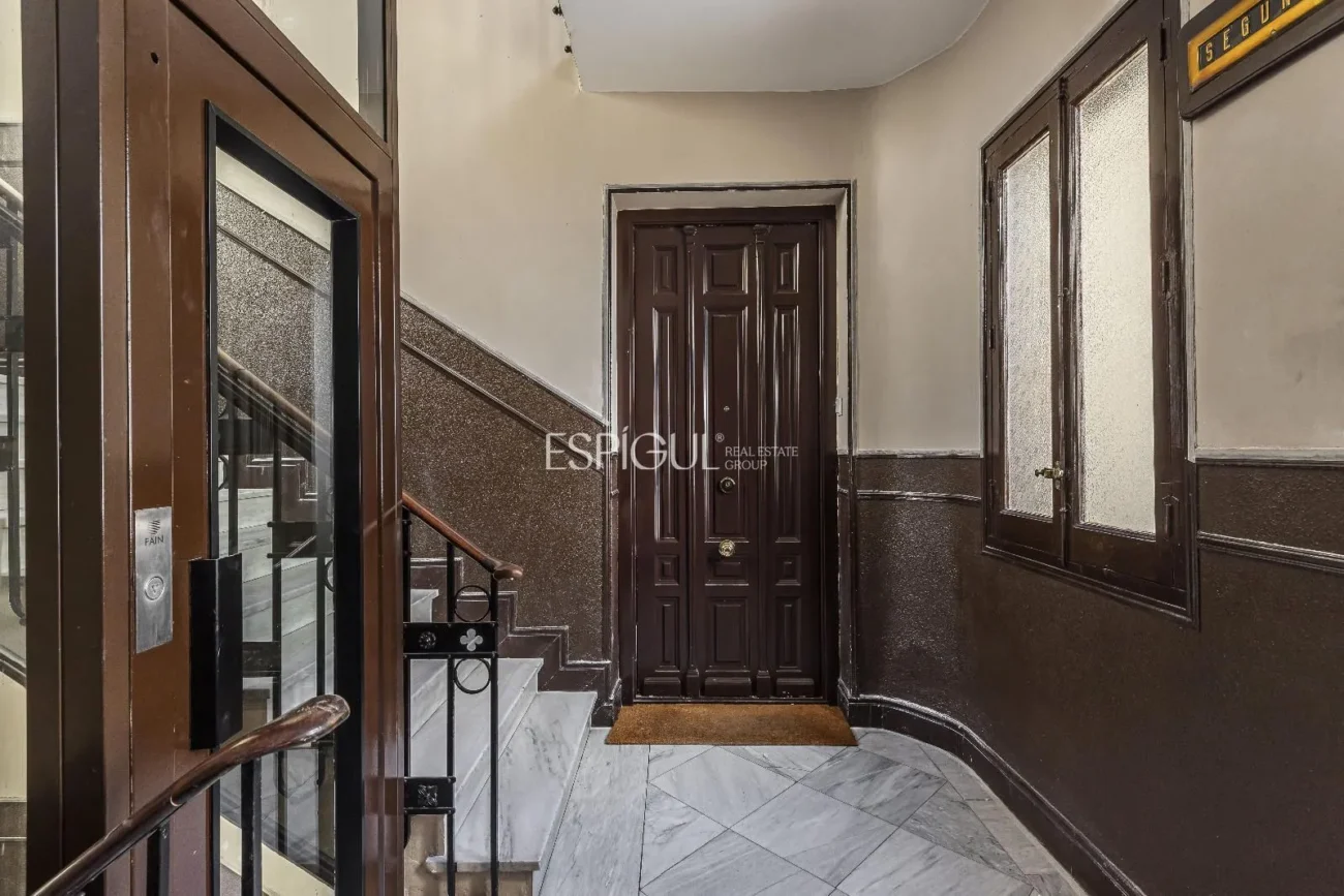 Piso exterior en Calle Marti, Barrio de Salamanca