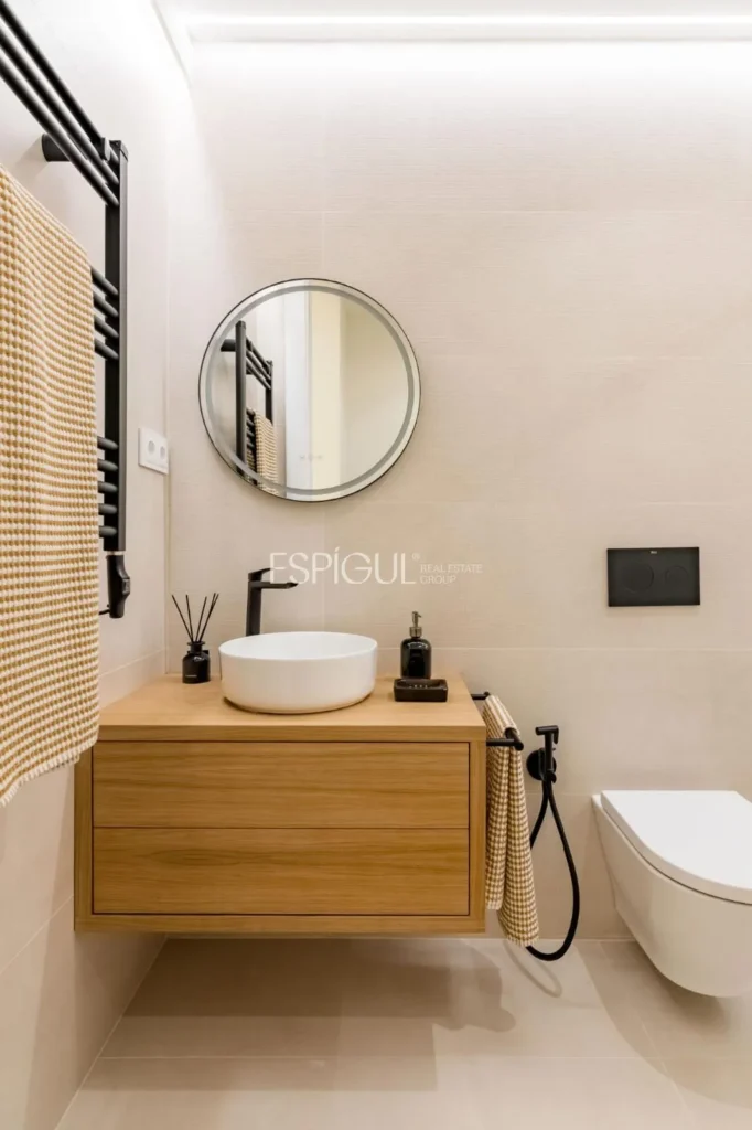 Piso recién reformado en Ayala con terraza