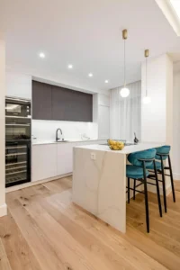 Piso recién reformado en Ayala con terraza