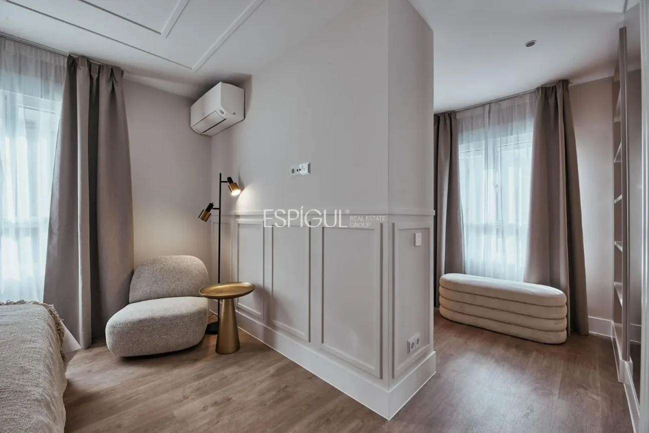 Piso reformado con plaza de garaje en Calle Diego de León, Barrio de Salamanca