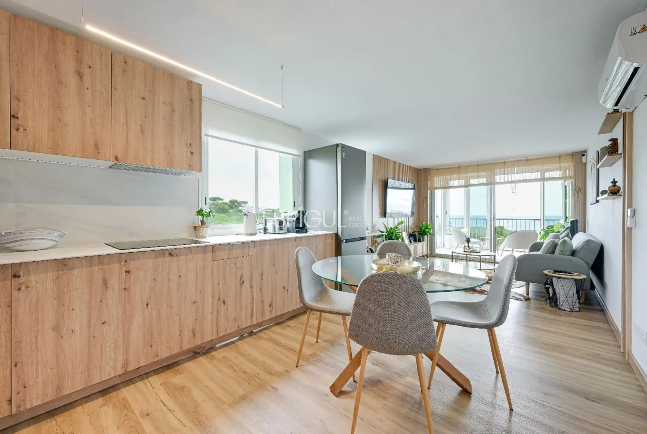 Piso reformado con vistas al mar en Platja d’Aro