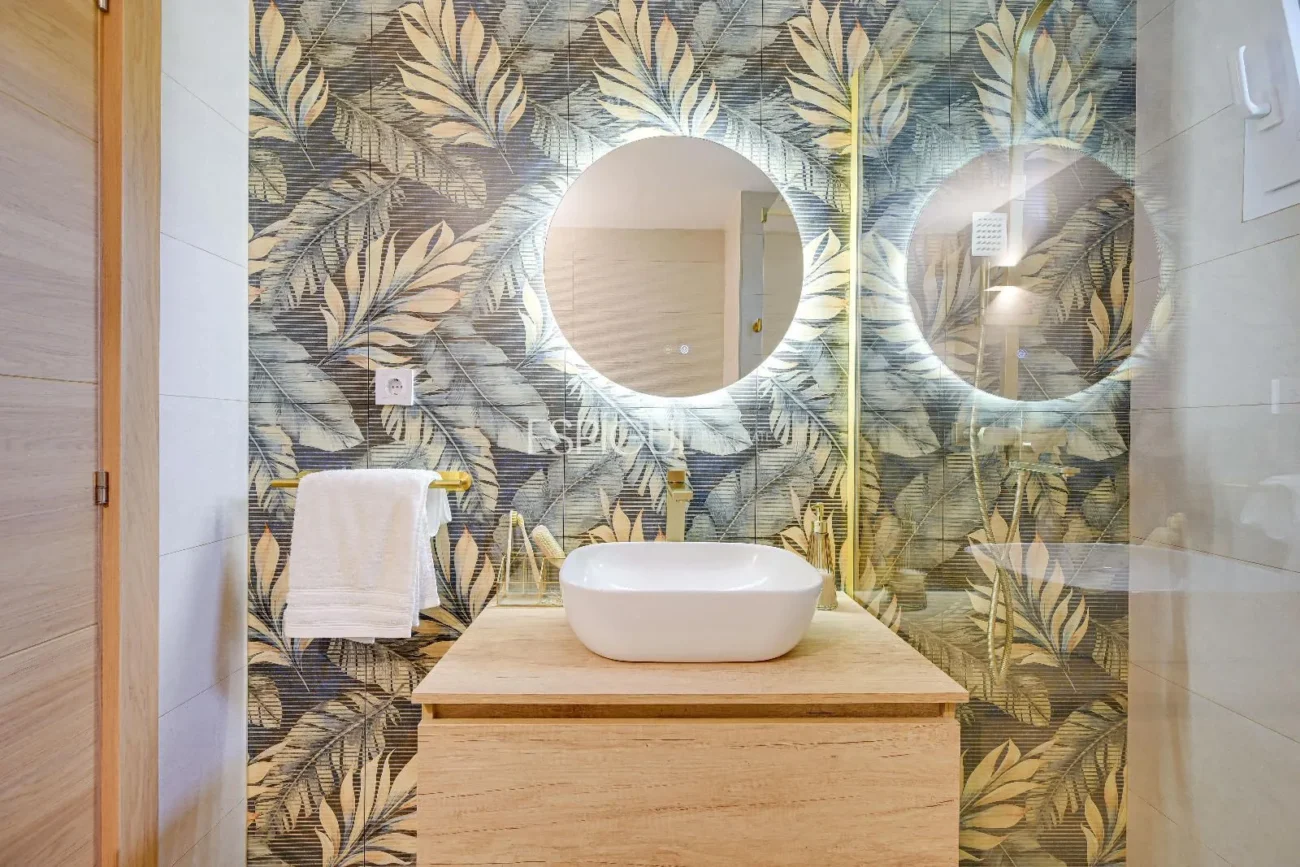 Отремонтированная квартира с видом на море в Плайя-де-Аро