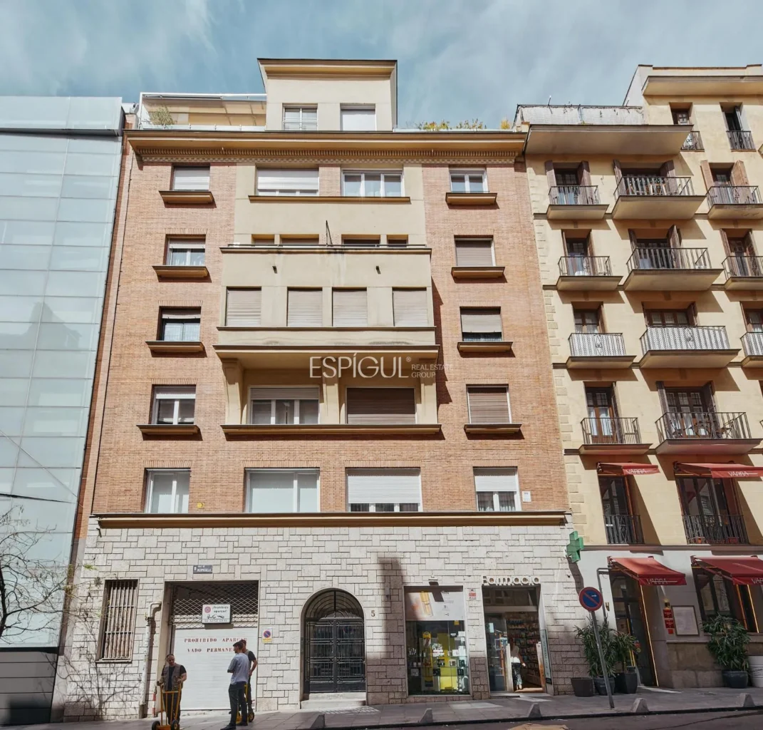 Piso reformado e Inteligente en Finca Clásica de Recoletos, Madrid