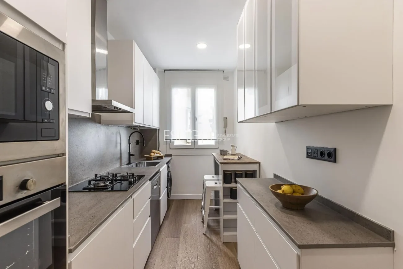 Appartement rénové dans la Calle Francisco Silvela, Lista