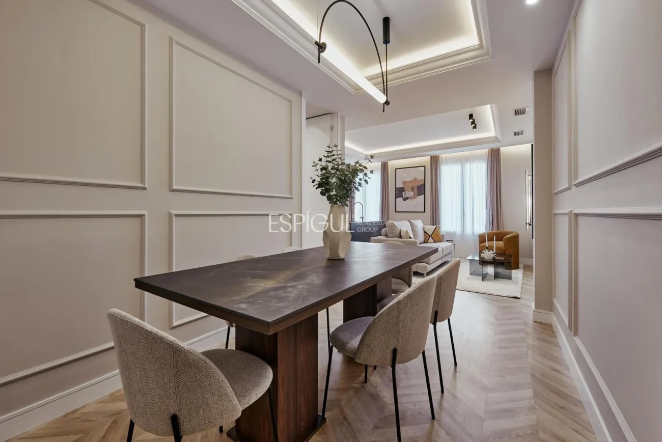 Piso reformado en Calle General Diaz Porlier, Barrio de Salamanca