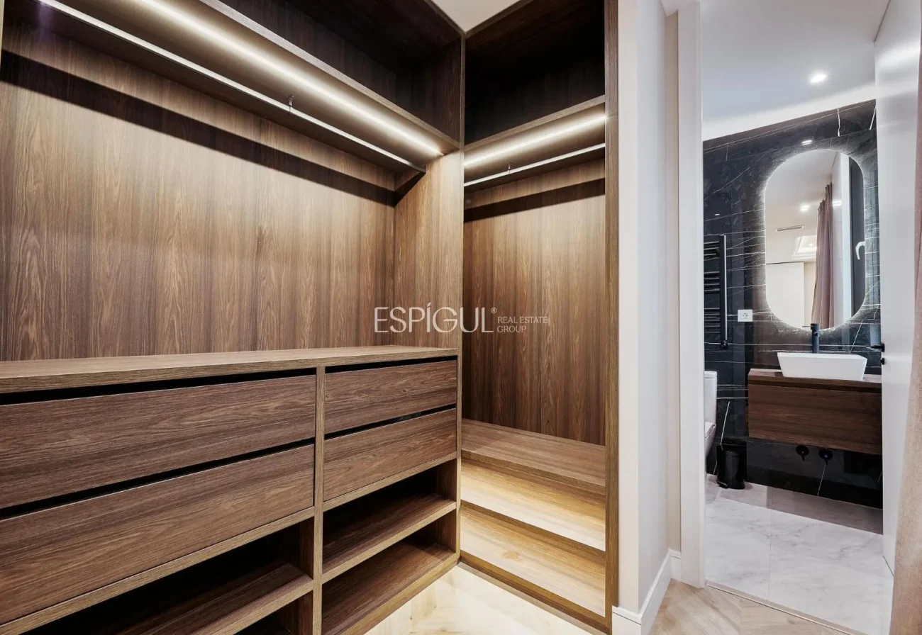 Piso reformado en Calle General Diaz Porlier, Barrio de Salamanca