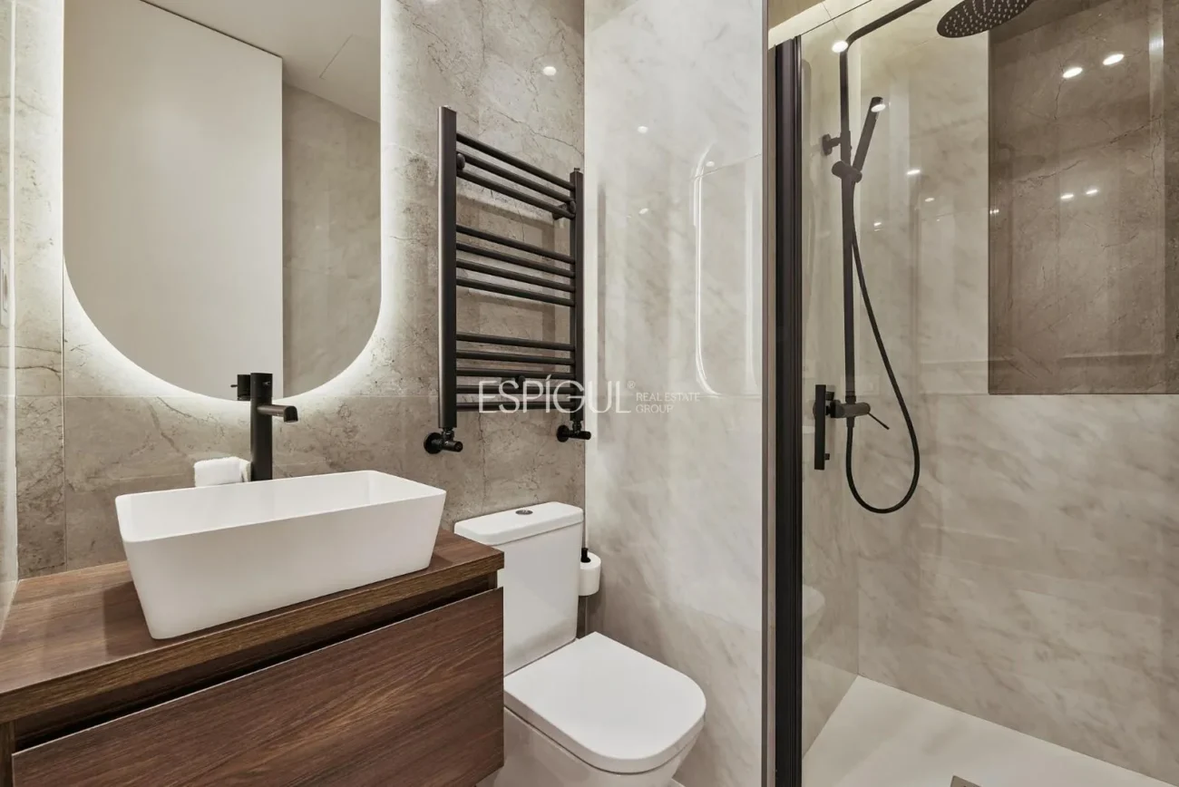 Piso reformado en Calle General Diaz Porlier, Barrio de Salamanca