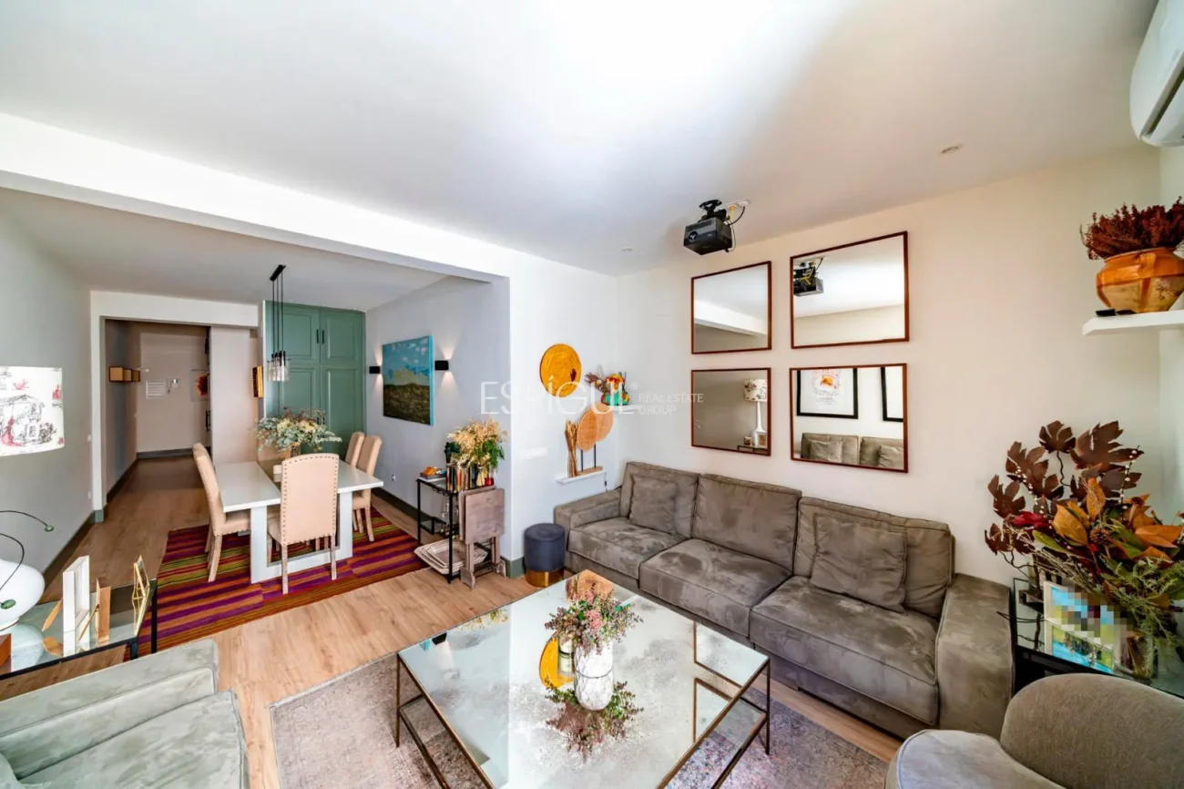 Renovated Apartment for Sale in Calle Conde De Peñalver, Barrio De Salamanca