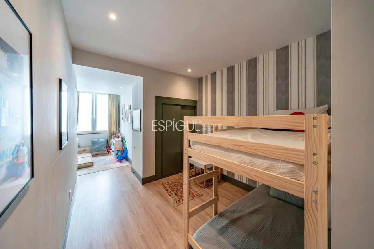 Renovated Apartment for Sale in Calle Conde De Peñalver, Barrio De Salamanca