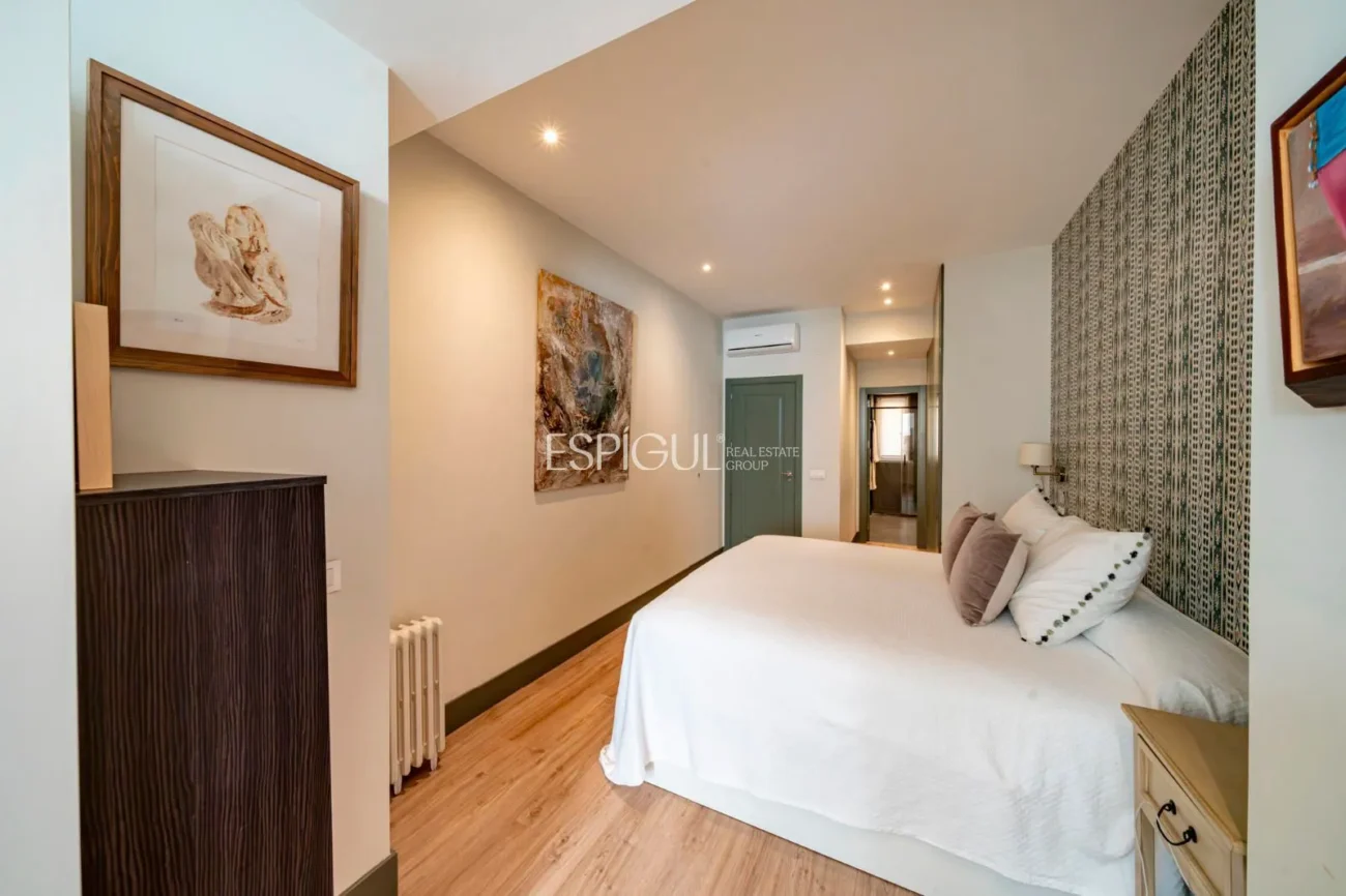 Renovated Apartment for Sale in Calle Conde De Peñalver, Barrio De Salamanca