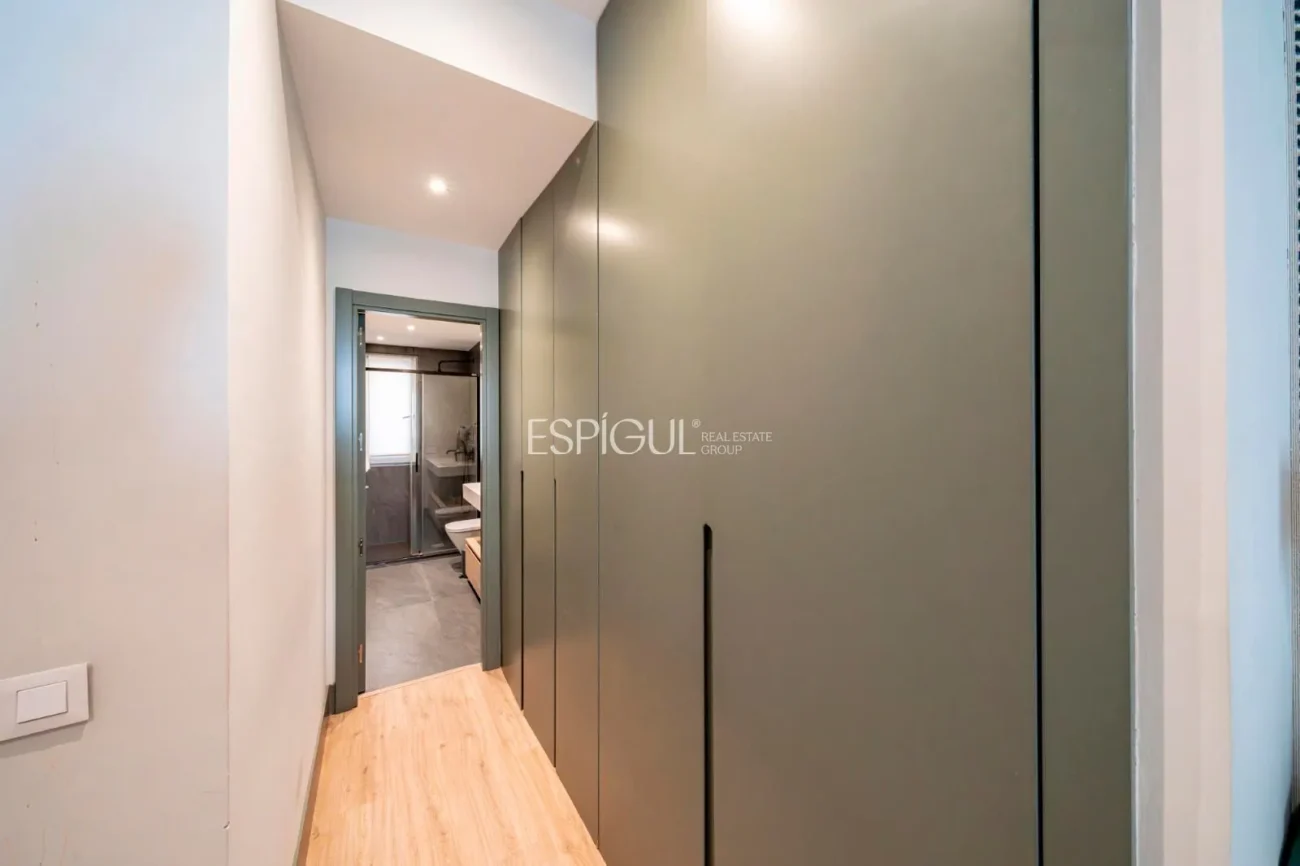 Renovated Apartment for Sale in Calle Conde De Peñalver, Barrio De Salamanca