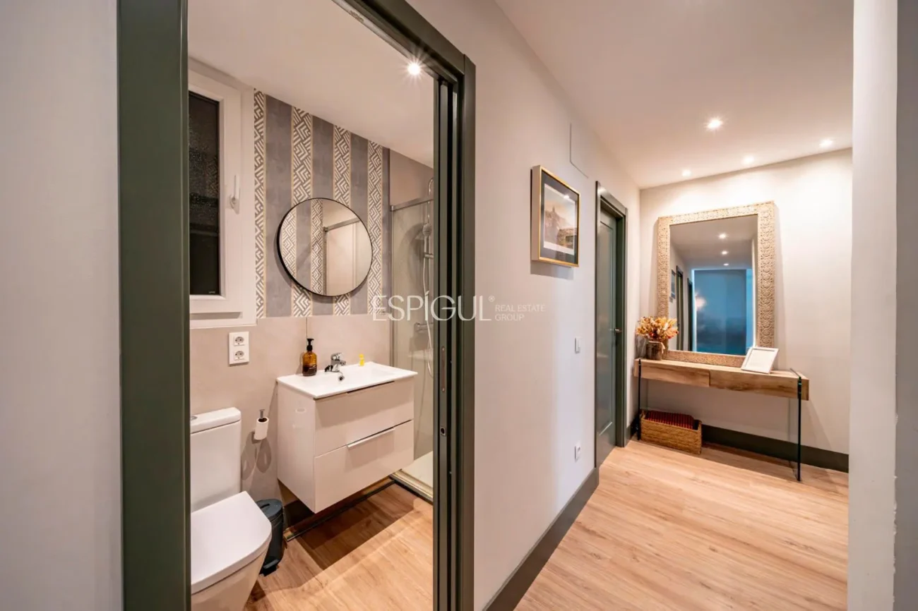 Renovated Apartment for Sale in Calle Conde De Peñalver, Barrio De Salamanca