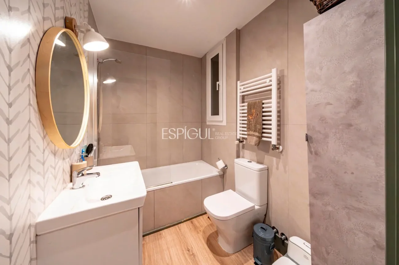 Renovated Apartment for Sale in Calle Conde De Peñalver, Barrio De Salamanca