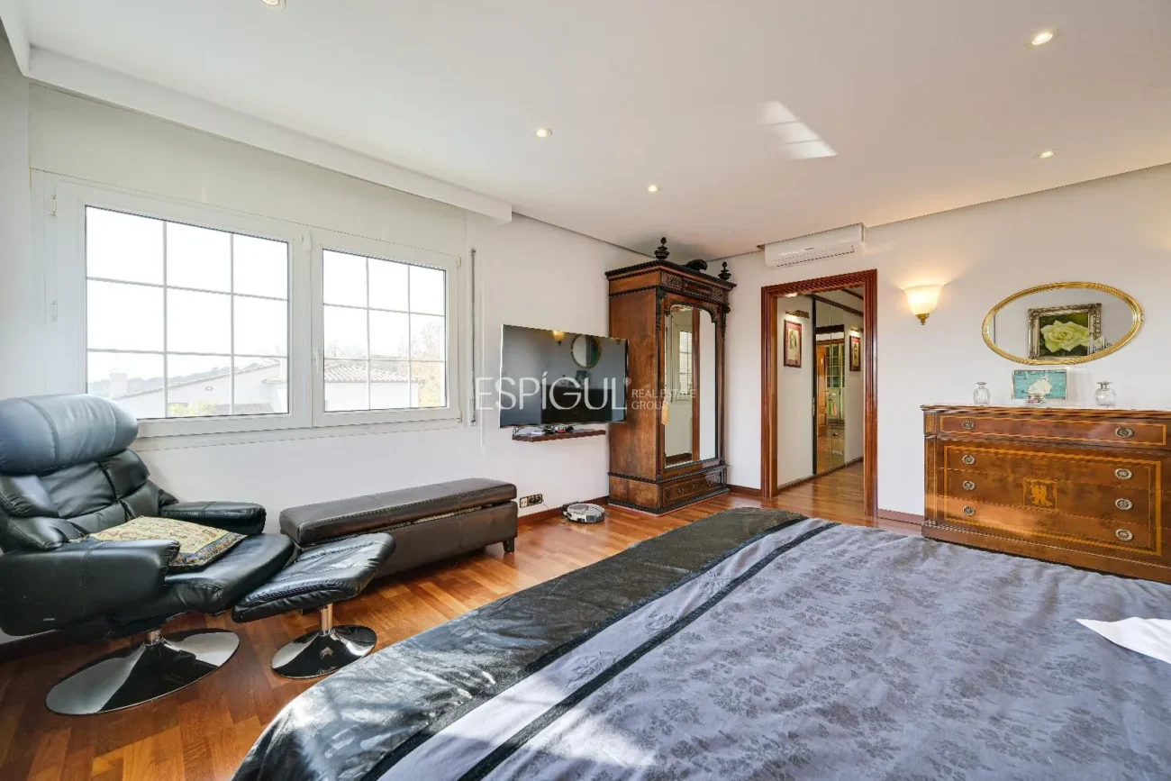 Preciosa casa en Palau – Girona