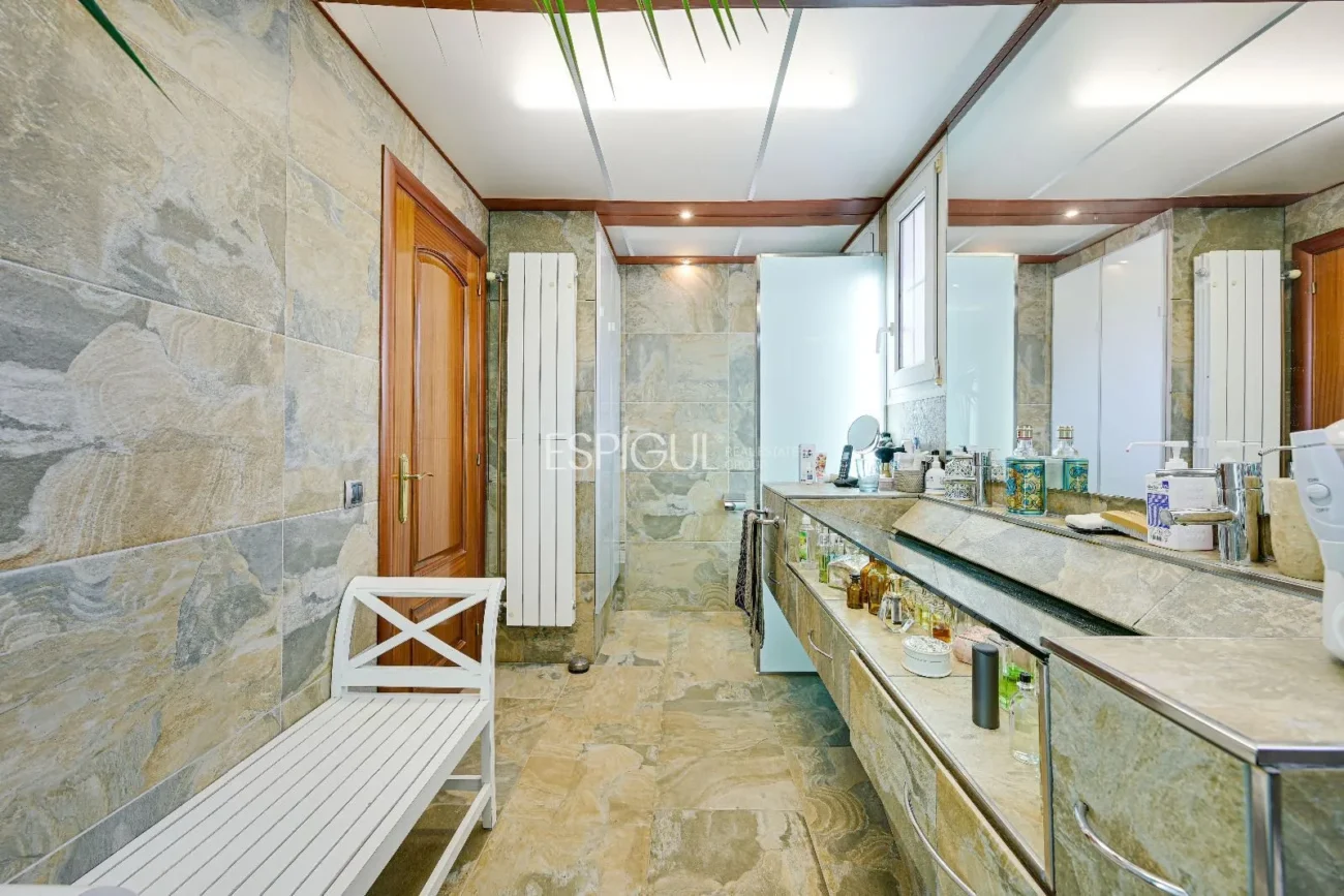 Preciosa casa en Palau – Girona