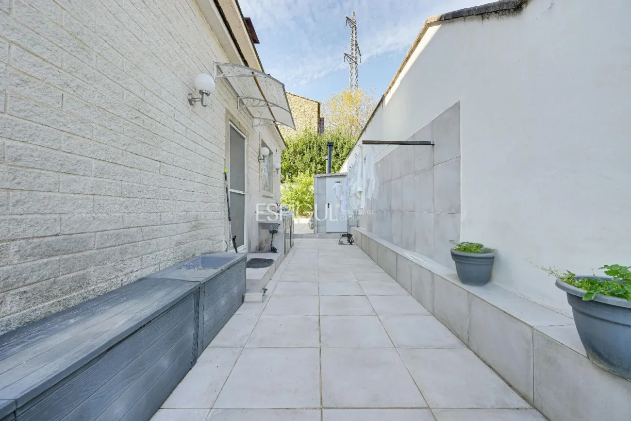 Preciosa casa en Palau – Girona