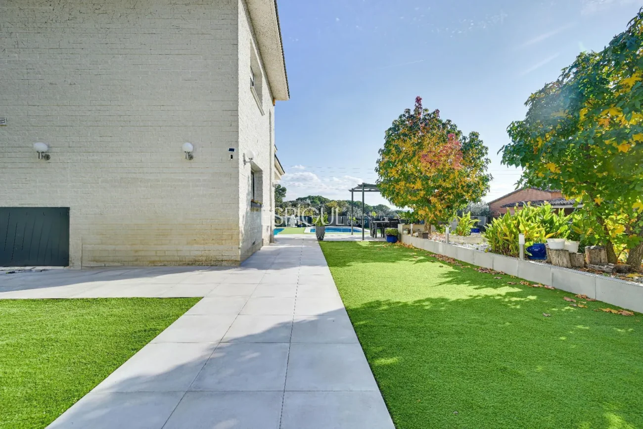 Preciosa casa en Palau – Girona