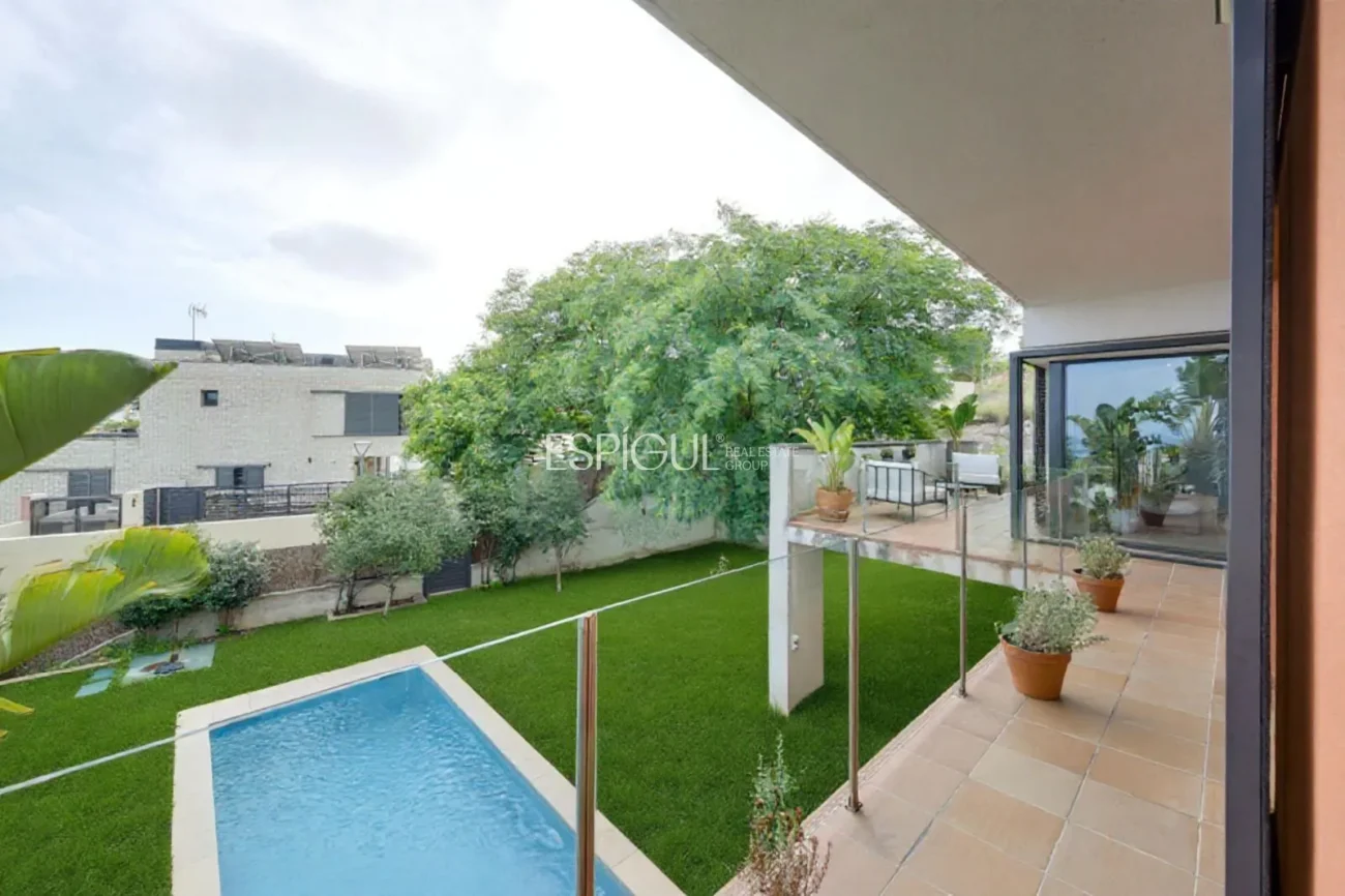 Preciosa casa independiente con piscina en Vallveric, Mataró