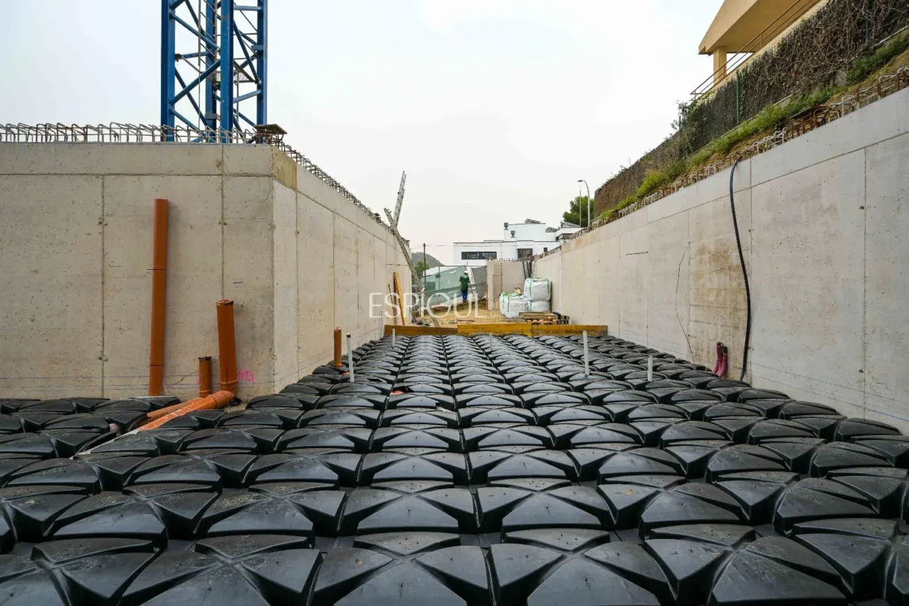 Proyecto exclusivo en el corazón de Cabrils – elegancia, luz y arquitectura contemporánea