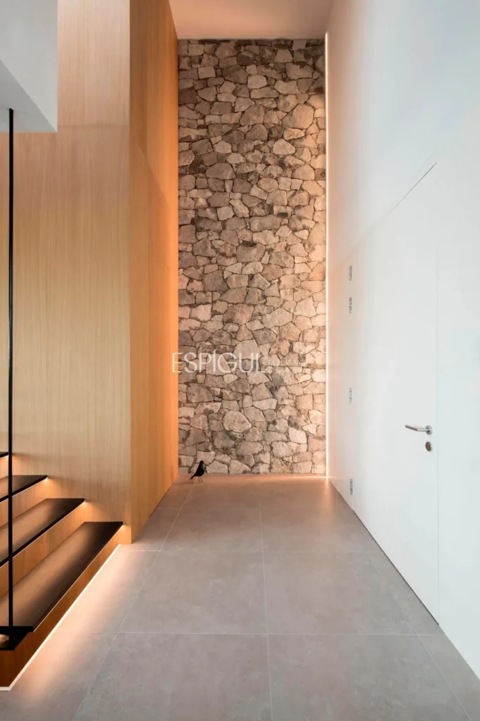 Residencia de diseño contemporáneo en Teià con piscina y jardín privado