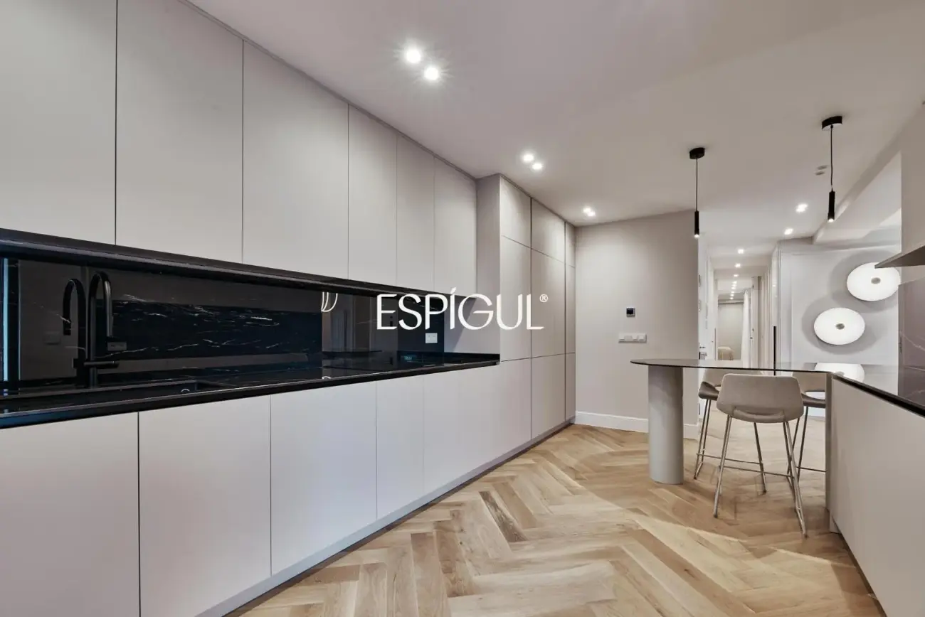 Изысканная квартира с террасой в Кастельяна, район Саламанка